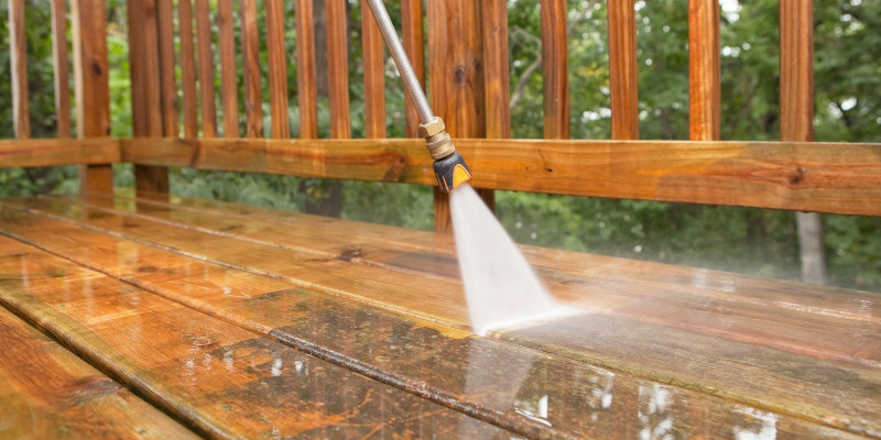 Deck Cleaning in Montverde, Florida