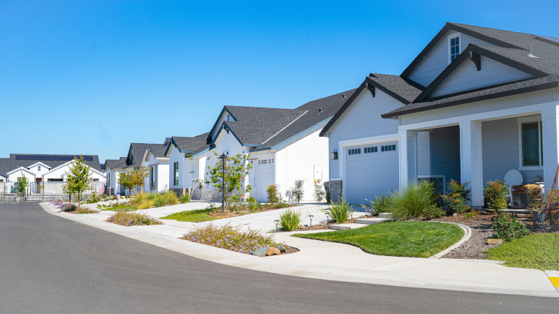 Exterior HOA Community Cleaning in Winter Garden, Florida