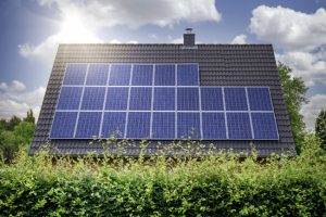 The Top Benefits of Professional Solar Panel Washing